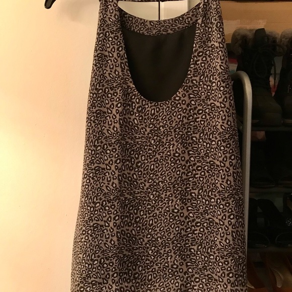 Animal print halter blouse - Picture 2 of 3